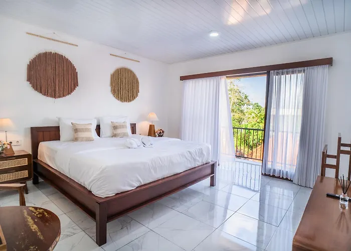 Guest house Bingin 3*